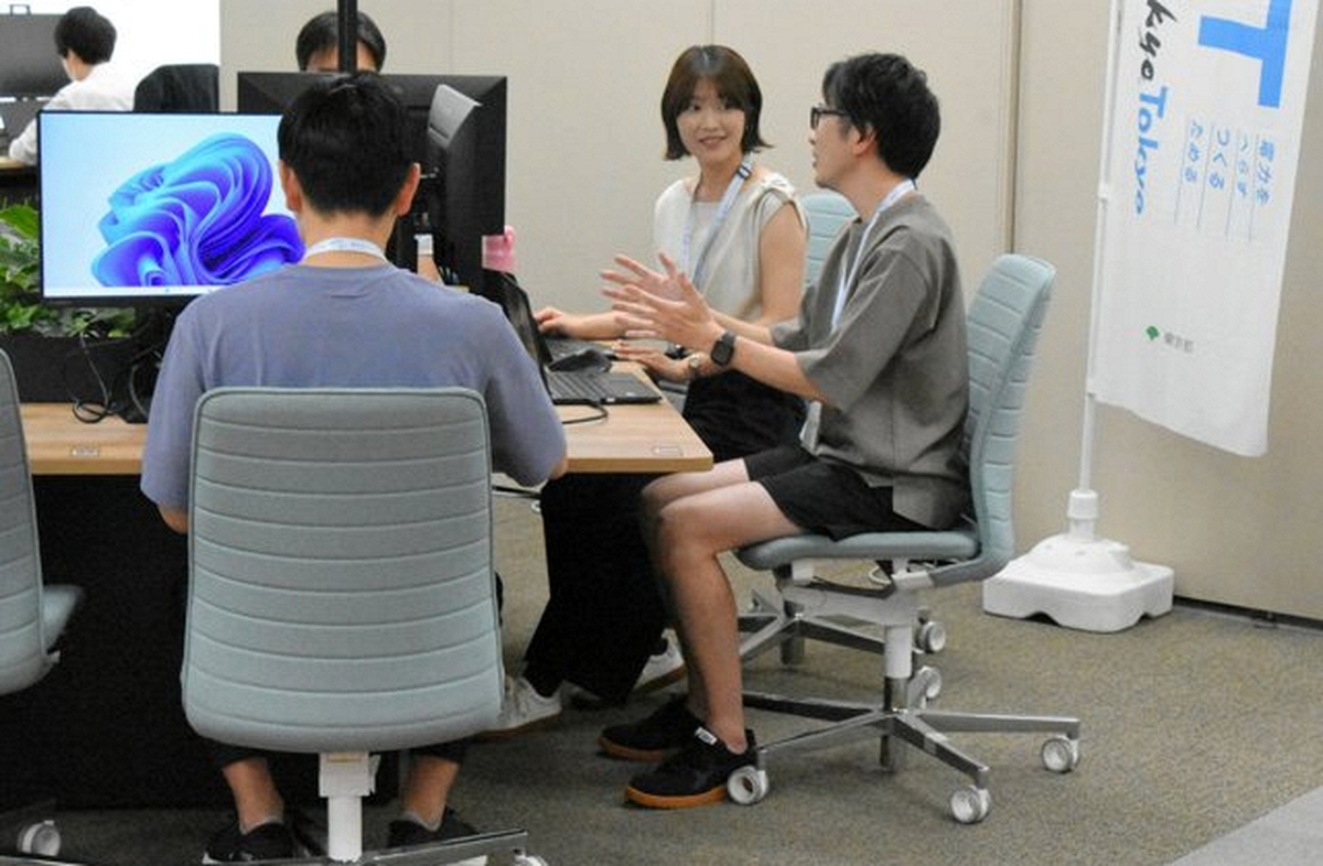 Tokyo cho dân công chức mặc quần short đi làm: Tăng hiệu suất công việc và tiết kiệm điện cho toàn thành phố!