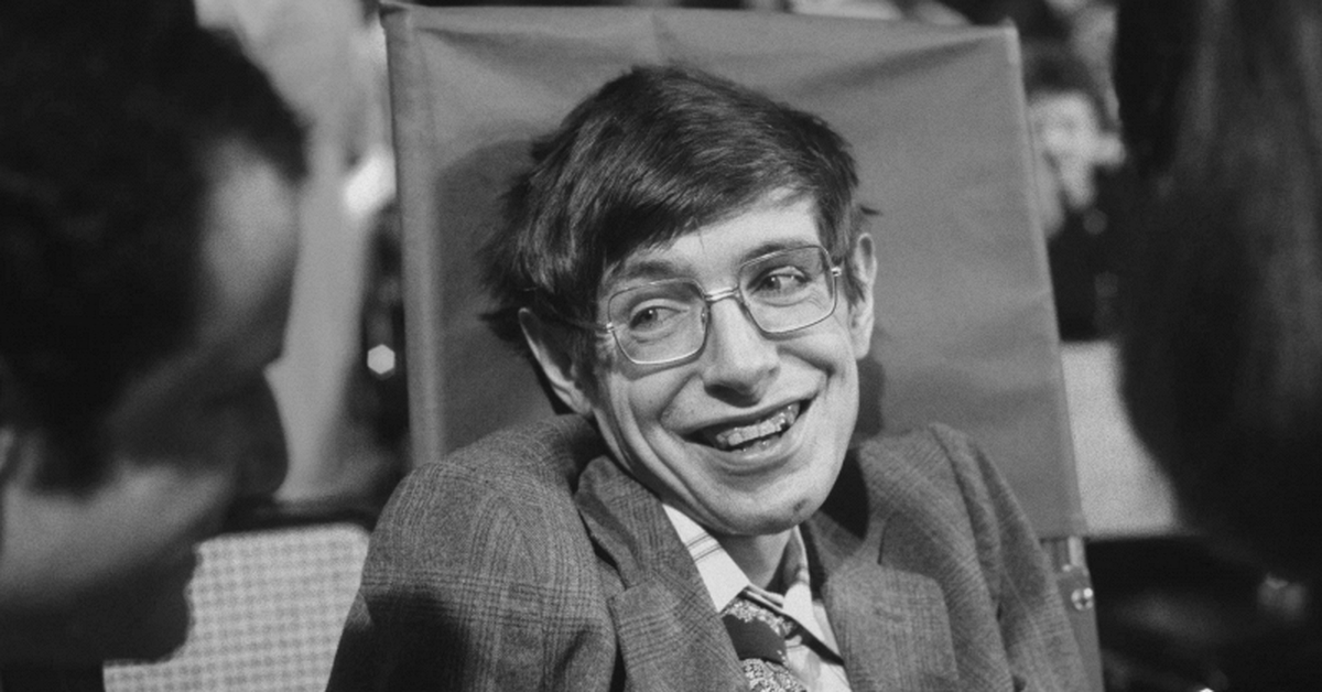 Stephen Hawking đã đúng về trí thông minh
