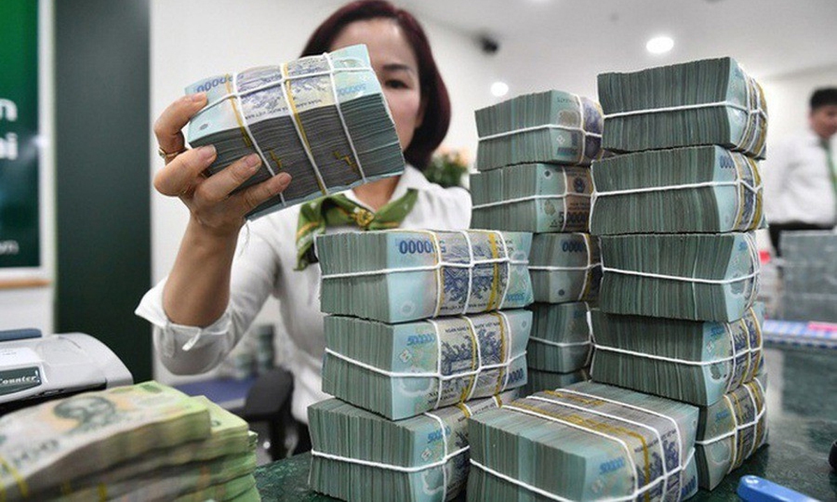 Bộ Chính trị thống nhất tăng lương cơ sở lên 2,53 triệu đồng từ 1/7