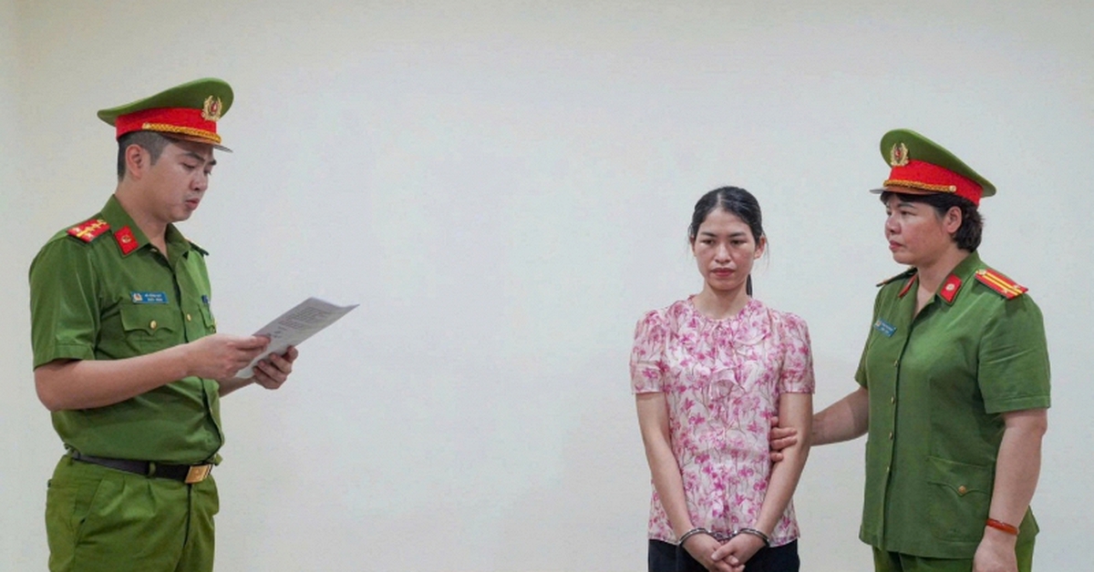 Thi hành quyết định khởi tố, bắt tạm giam nữ kế toán Phùng Thị Thùy Linh