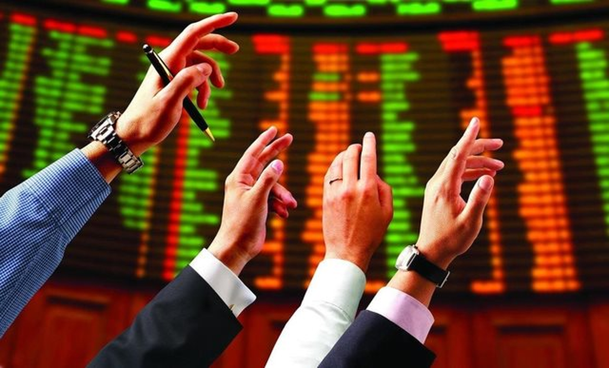 Một thế lực vừa tung hơn 300 tỷ đồng mua cổ phiếu HOSE trước dịp nghỉ lễ