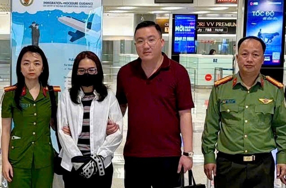 Bắt cựu cán bộ Hà Thị Ban ngay khi về Việt Nam