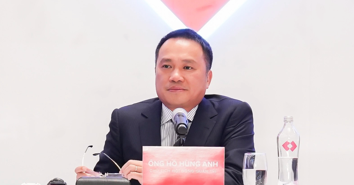 Tỷ phú Hồ Hùng Anh, bầu Hiển và CEO loạt ngân h...