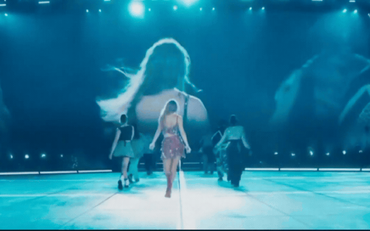 Đại gia số 1 showbiz lọt top nhạc sĩ vĩ đại nhất còn sống: Giận bố mẹ tạo bản hit để đời, “chỉ viết nhạc về người cũ”