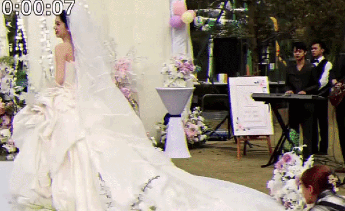 Cô dâu đẹp nhất Trung Quốc hiện tại: Sắc vóc ngọc ngà vạn người ao ước, làn da như được dệt bằng ánh trăng