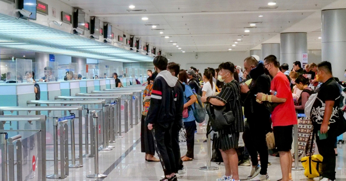 Công an TP.HCM cảnh báo: Cần làm ngay điều này khi chuyến bay đột ngột đổi giờ chót