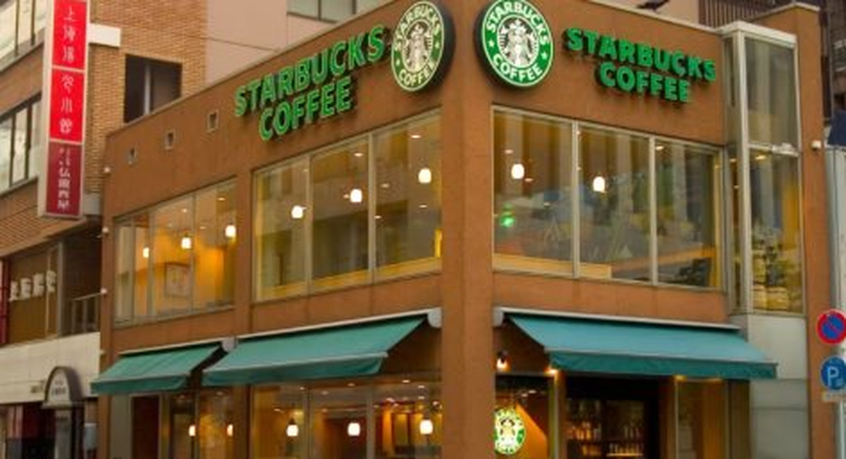 Trở thành chuỗi cà phê 2.000 cửa hàng lớn nhất Nhật Bản chỉ nhờ 1 bức thư xuyên Thái Bình Dương: Cách Starbucks dùng 30 năm để "lấy lòng" người châu Á