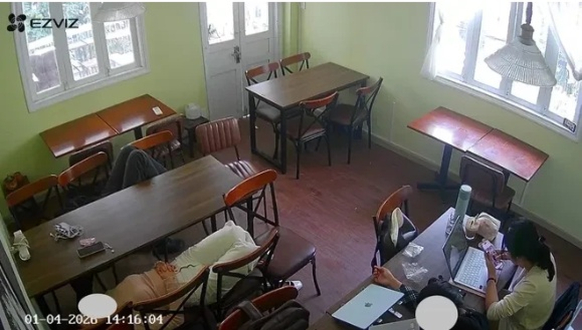 Sau bài ngồi 10 tiếng gọi 1 cốc nước, bị phụ thu rồi chấm 1 sao: Quán tắt đèn và không có nhân viên phục vụ