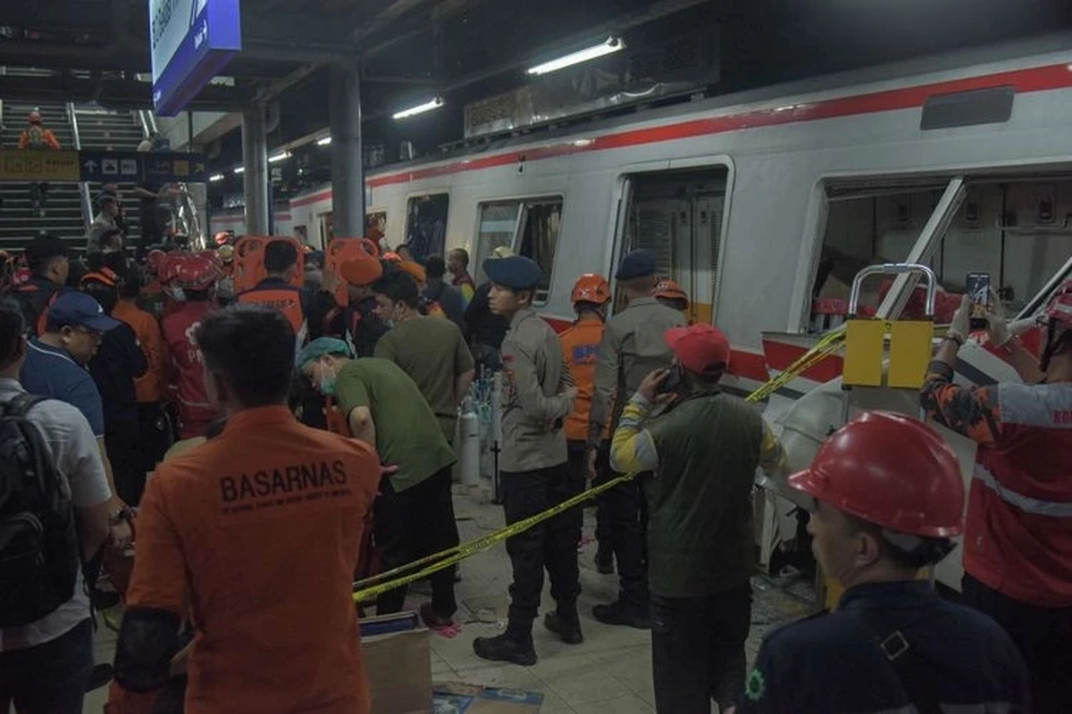 Chuyên gia Indonesia: Hai đoàn tàu đâm nhau có thể do lỗi tín hiệu cảnh báo