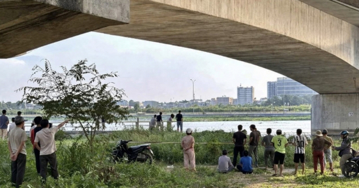 Tìm thấy thi thể cô gái 23 tuổi nhảy cầu tự tử, nguyên nhân phía sau khiến nhiều người đau lòng