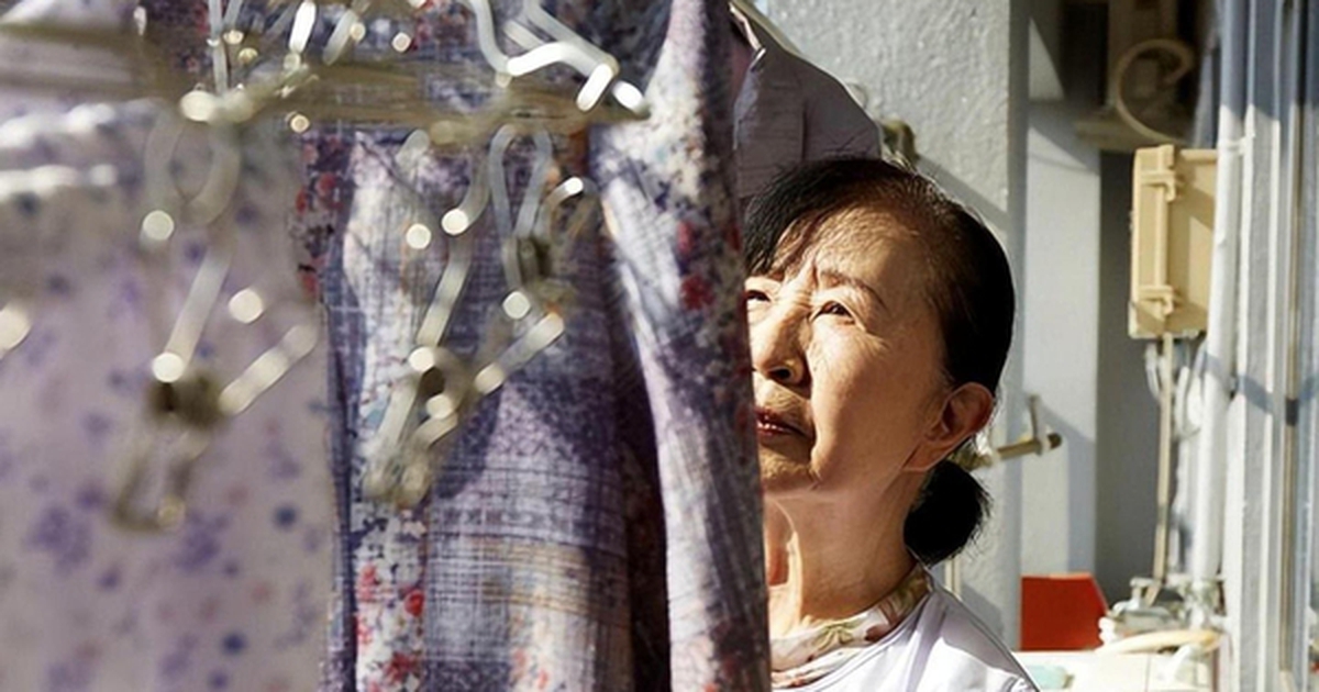 Sáu tháng sống chung, tôi bật khóc: “Ông ấy đòi hỏi quá nhiều!” - Góc khuất tài chính khi tái hôn tuổi trung niên