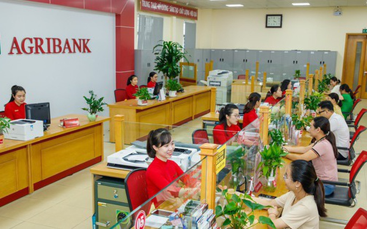 Agribank: Nhiều khách hàng giao dịch thừa 500-700 triệu đồng