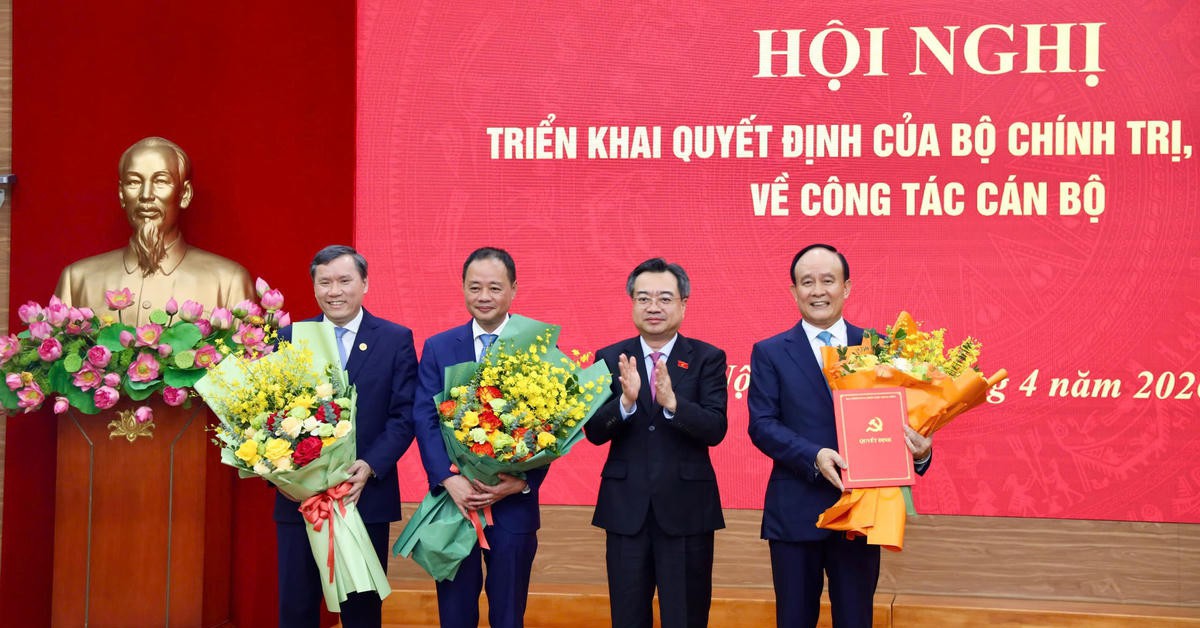 Công bố quyết định về công tác cán bộ tại Ban Chính sách, chiến lược Trung ương