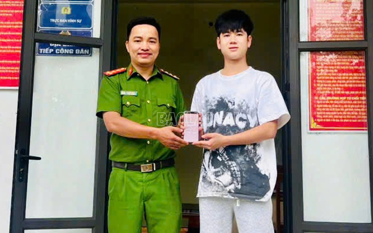 Công an khẩn trương xác minh dòng tiền 100 triệu đồng bất thường trong tài khoản Techcombank của thanh niên SN 2004