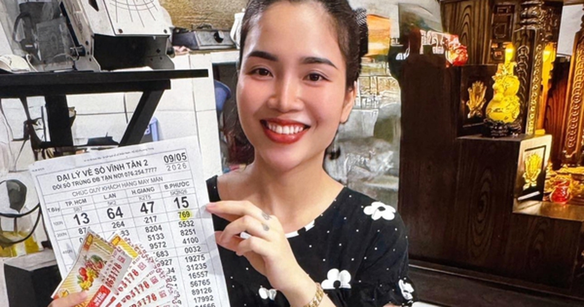 Trúng độc đắc xổ số miền Nam, khách hàng nhận thưởng 10 tỉ đồng tại nhà