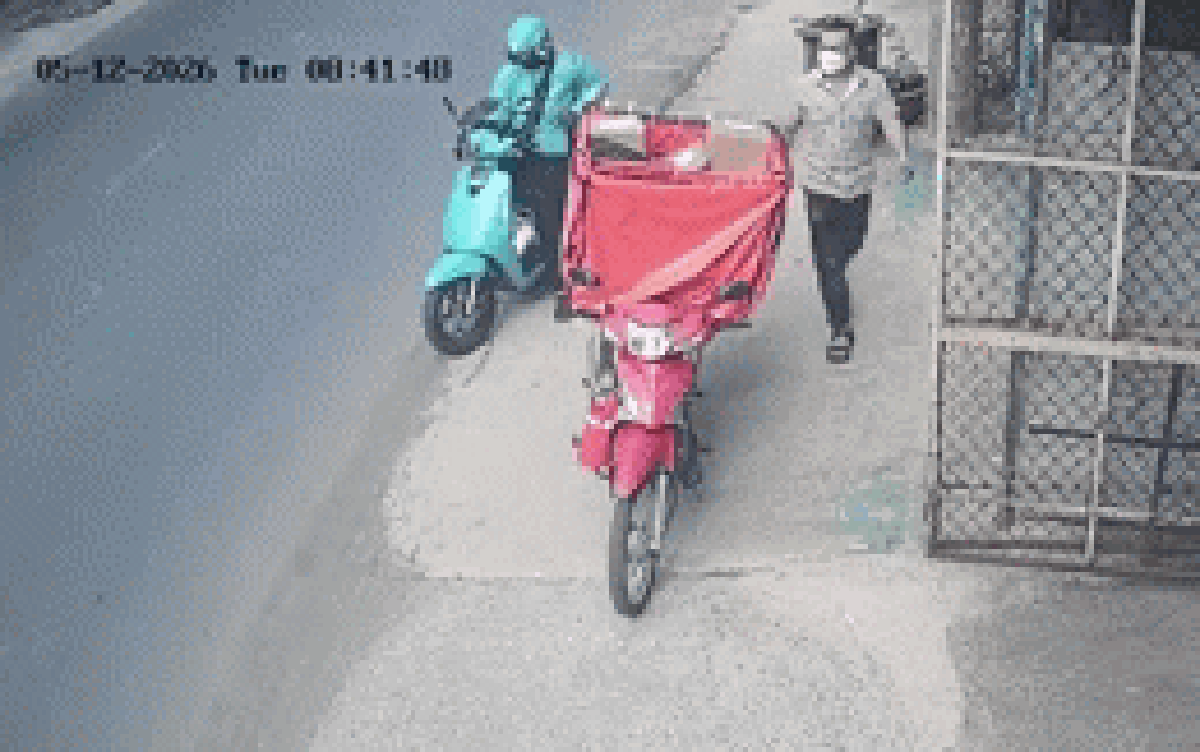 Người đàn ông trộm xe hàng của shipper gây "bão mạng", công an vào cuộc