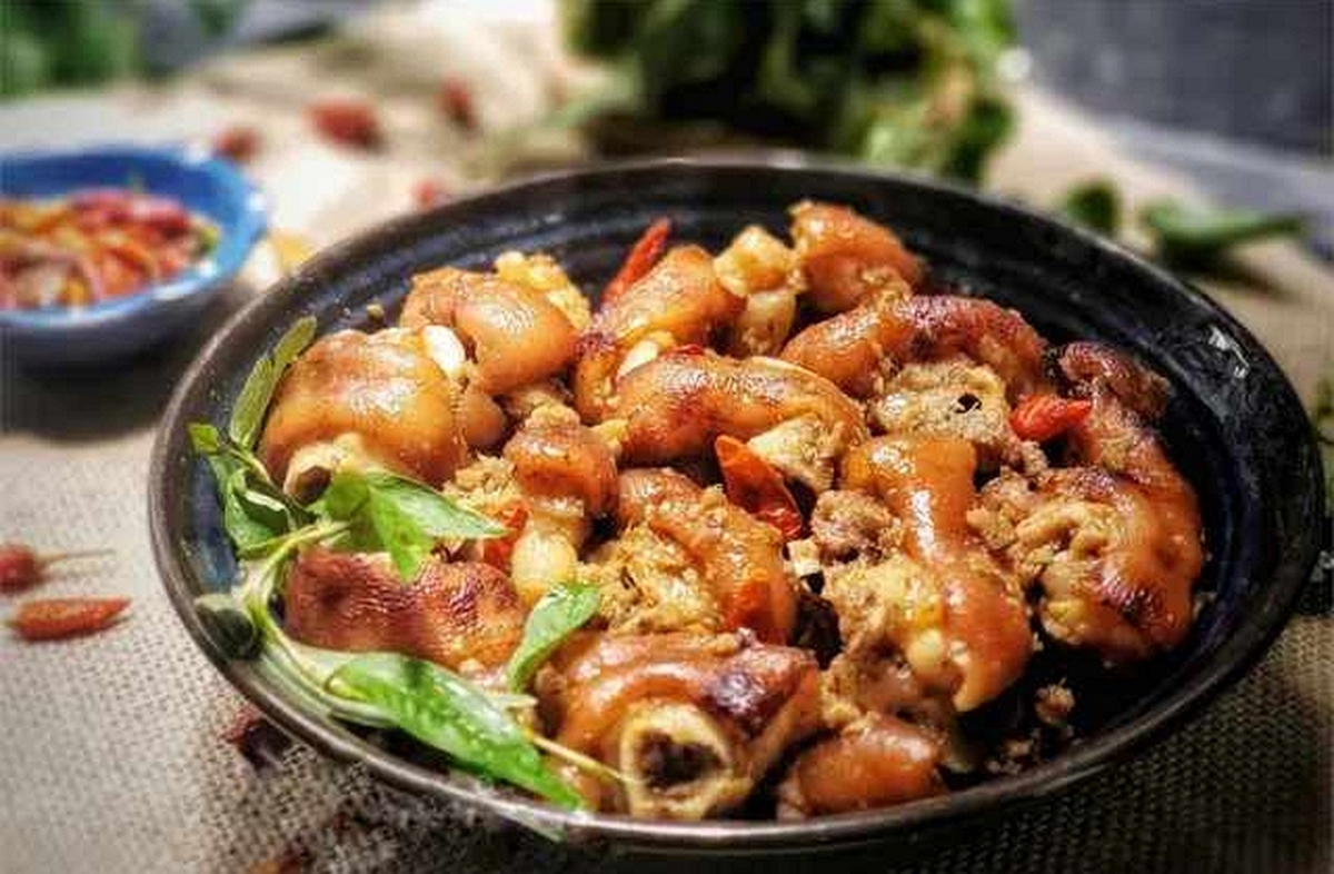 Ăn chân giò heo thường xuyên, cơ thể người mắc ung thư có thể thay đổi ra sao?