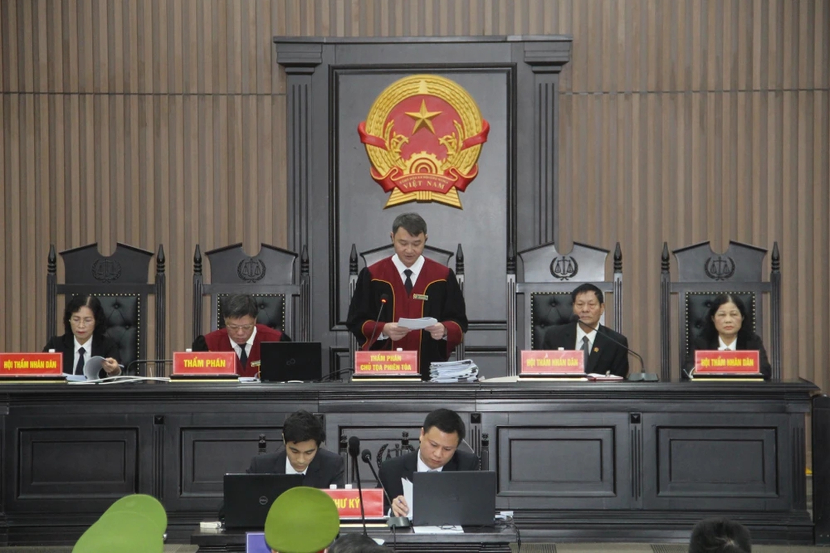 Tử hình Bạc Cầm Anh SN 1997 và 4 người khác