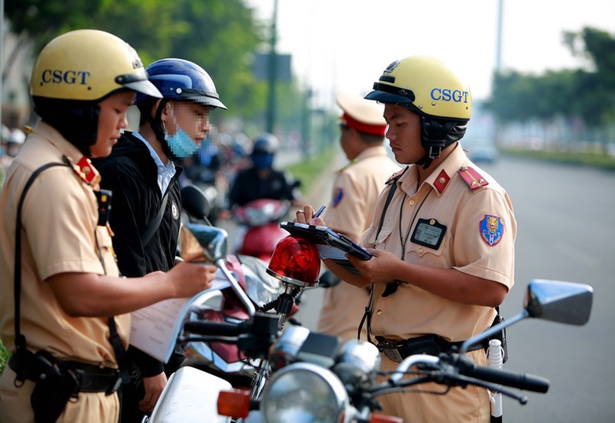 Một lỗi rất nhiều người đi xe máy, ô tô mắc phải, nhưng có thể phải trả lên tới 22 triệu đồng