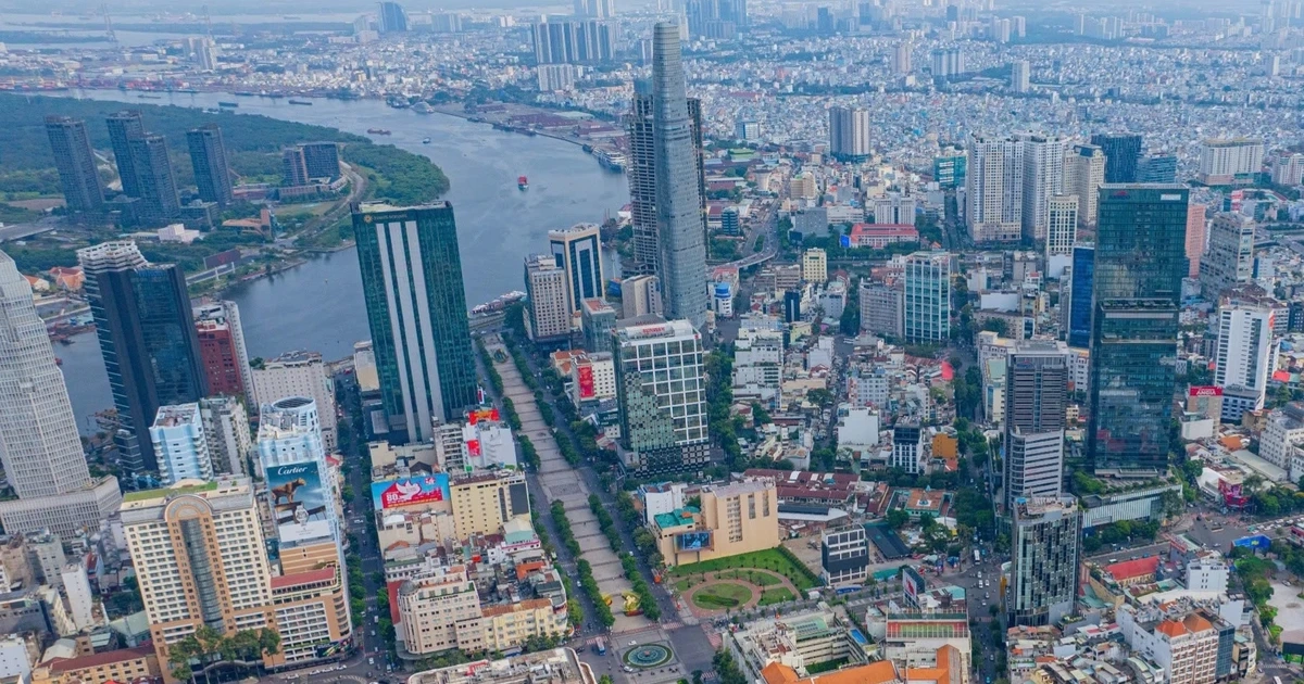 Chủ tịch TPHCM chỉ đạo "nóng" về xây dựng dự thảo Luật Đô thị đặc biệt