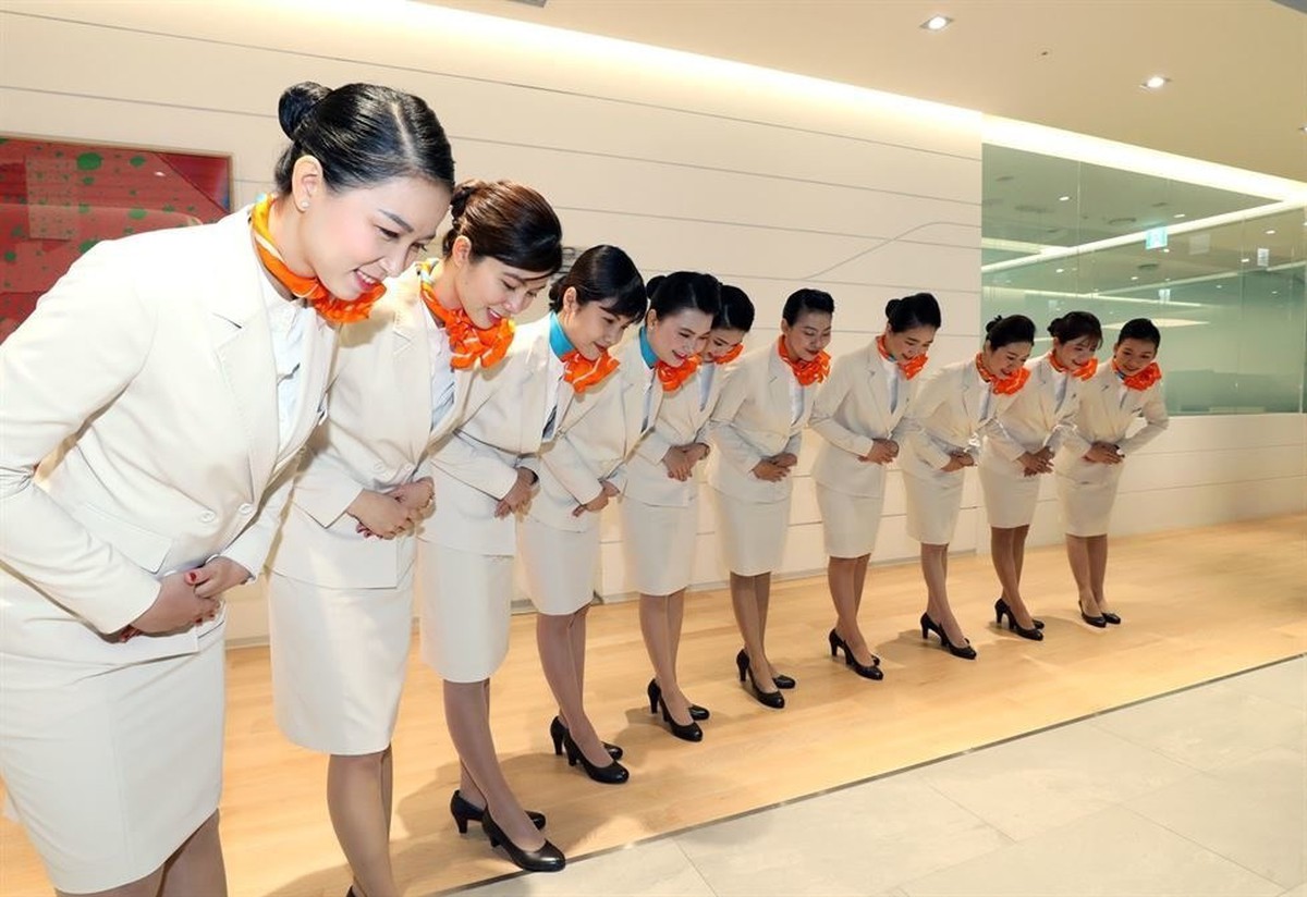 Hãng hàng không cho loạt tiếp viên nghỉ không lương, cắt gần 200 chuyến bay quốc tế trong 2 tháng