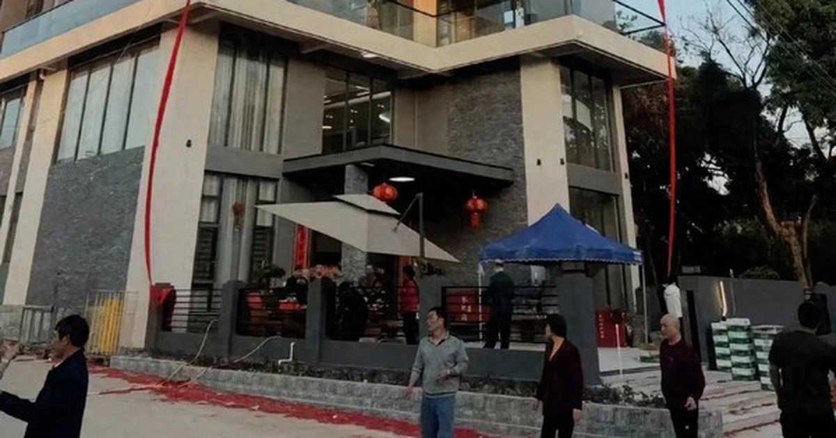 Đừng biến căn nhà ở quê thành “cuộc đua sĩ diện”: Có người bỏ cả tỷ đồng xây biệt thự rồi sống cô quạnh trong chính ngôi nhà của mình