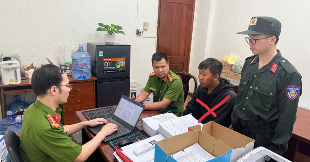 Khám xét khẩn cấp, bắt Phạm Văn Khánh SN 1990 và nhiều người khác