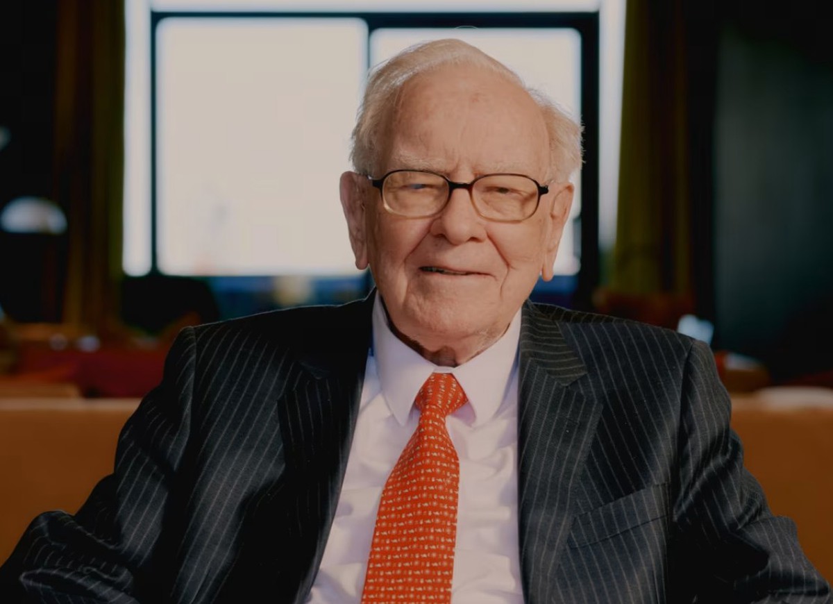 Một đại gia chi hơn 237 tỷ đồng để ăn trưa với tỷ phú Warren Buffett
