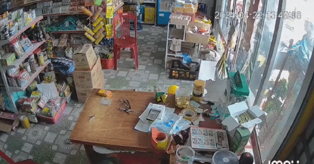 Shipper đến giao hàng lúc chủ nhà đã ngủ, tự ý làm điều khiến chủ cắt camera ra đăng khắp nơi