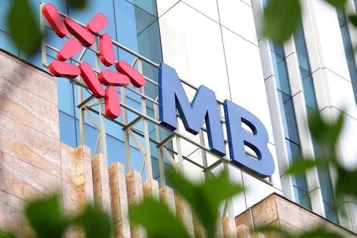 Một Phó Tổng Giám đốc Ngân hàng Quân đội đăng ký bán lượng lớn cổ phiếu MBB