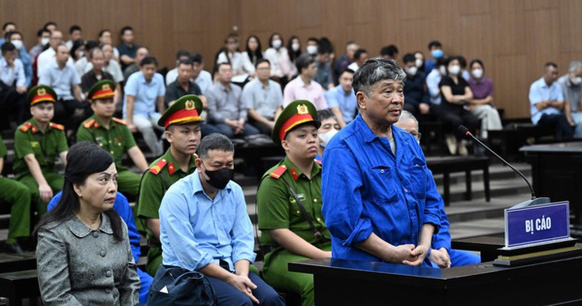 Cấp dưới của cựu Bộ trưởng Nguyễn Thị Kim Tiến khai nhận hối lộ để "bôi trơn" rất nhiều việc