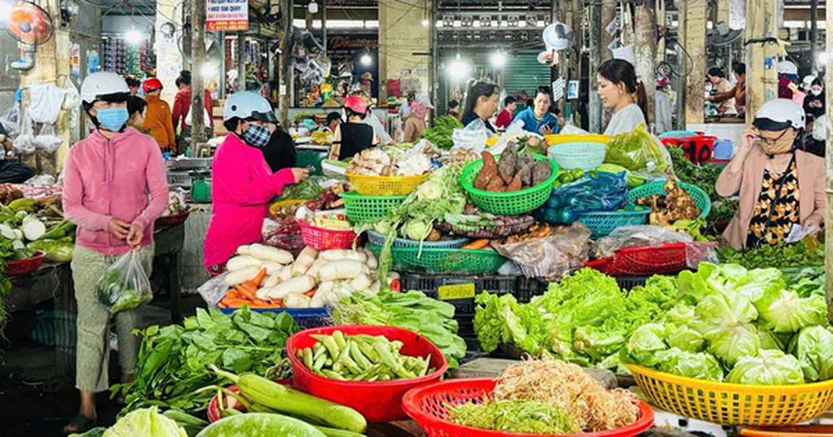 Lưu ý khi mua rau nấu ăn trong mùa hè: 6 loại rau này nên mua và ăn một cách tiết chế