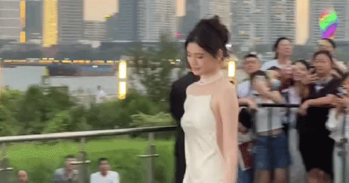 Mỹ nhân showbiz làm dâu gia tộc nghìn tỷ: U40 vẫn đẹp xuất sắc, không ai nghĩ cô ấy là mẹ 2 con