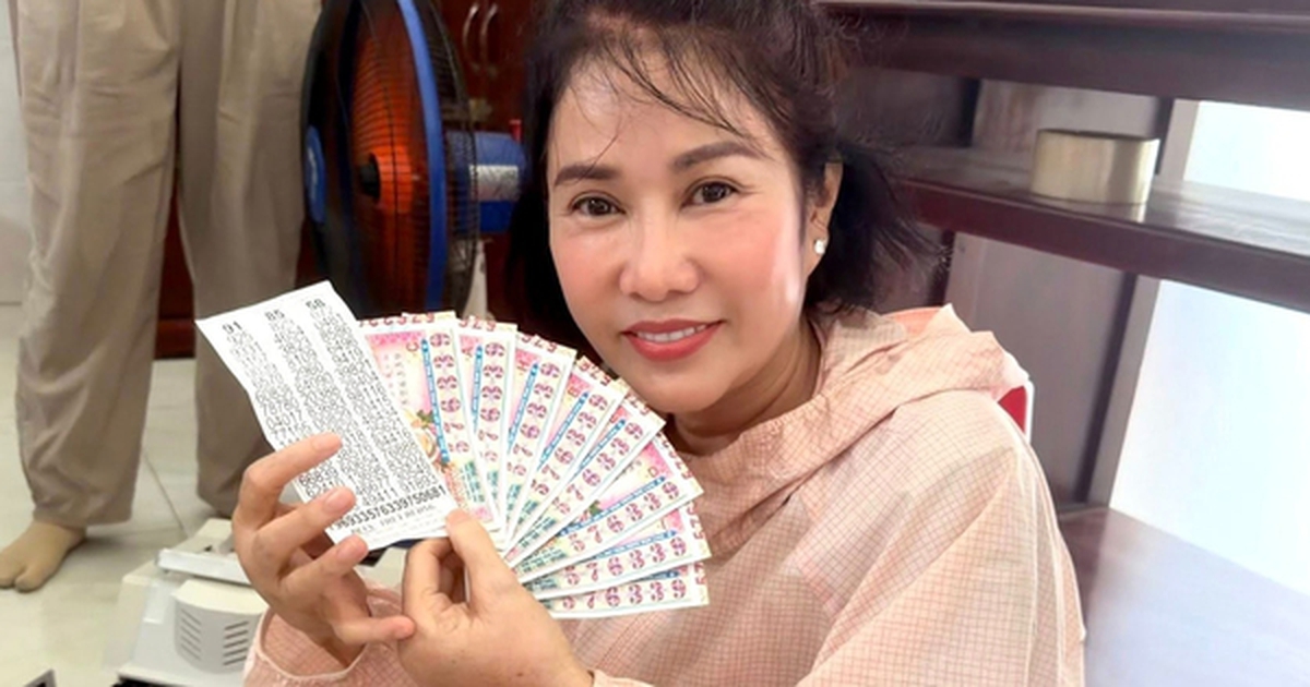 Đi uống trà sữa, “em trai 2k” trúng độc đắc 16 tỉ đồng xổ số miền Nam