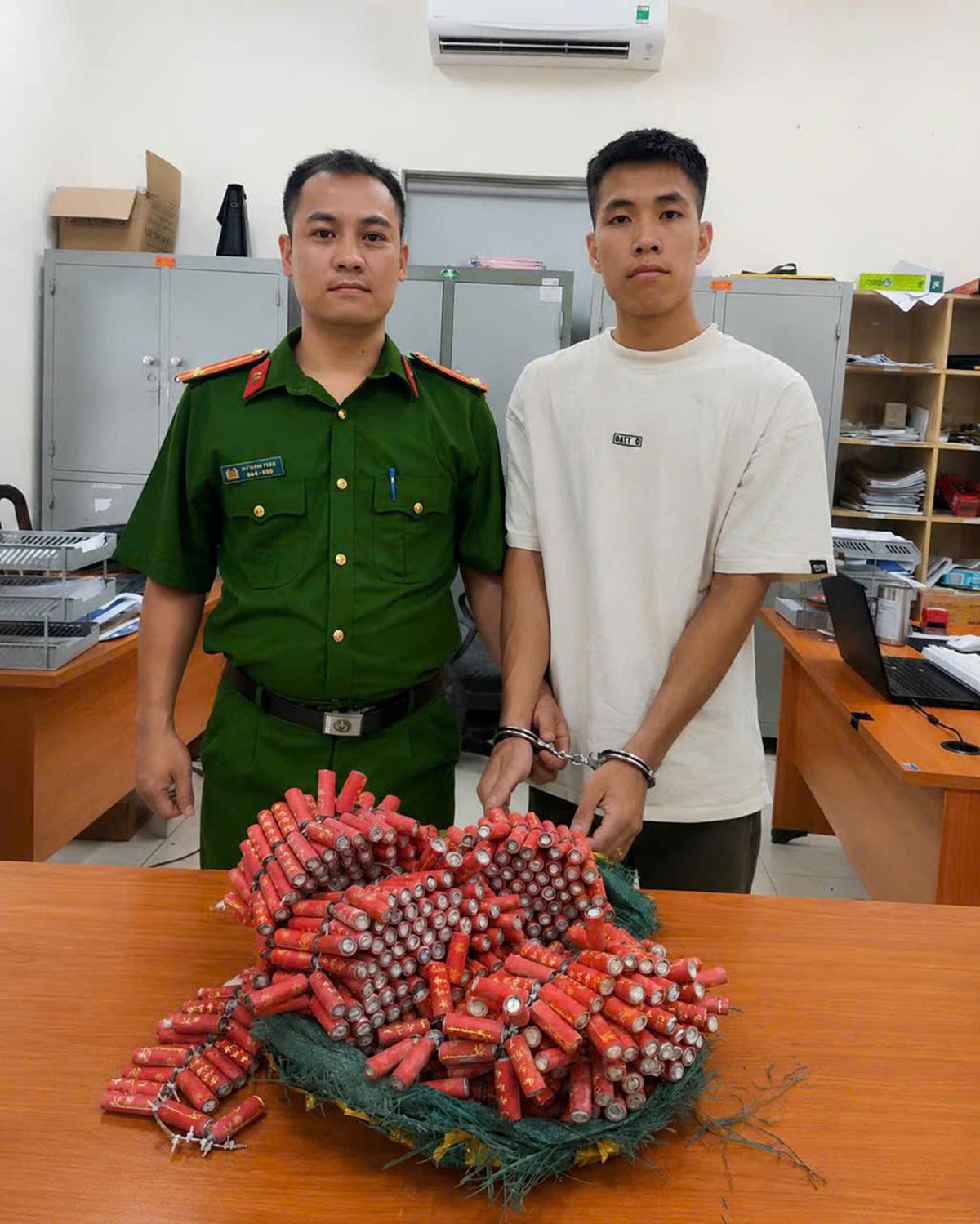 Bắt giữ Nguyễn Văn Tiến SN 1999 từ tin báo qua Fanpage