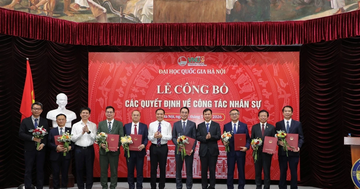 ĐHQG Hà Nội bổ nhiệm nhiều hiệu trưởng, lãnh đạo chủ chốt