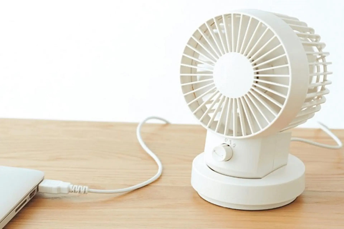 Chuyên gia cảnh báo người dùng quạt tích điện khi nắng nóng 40 độ