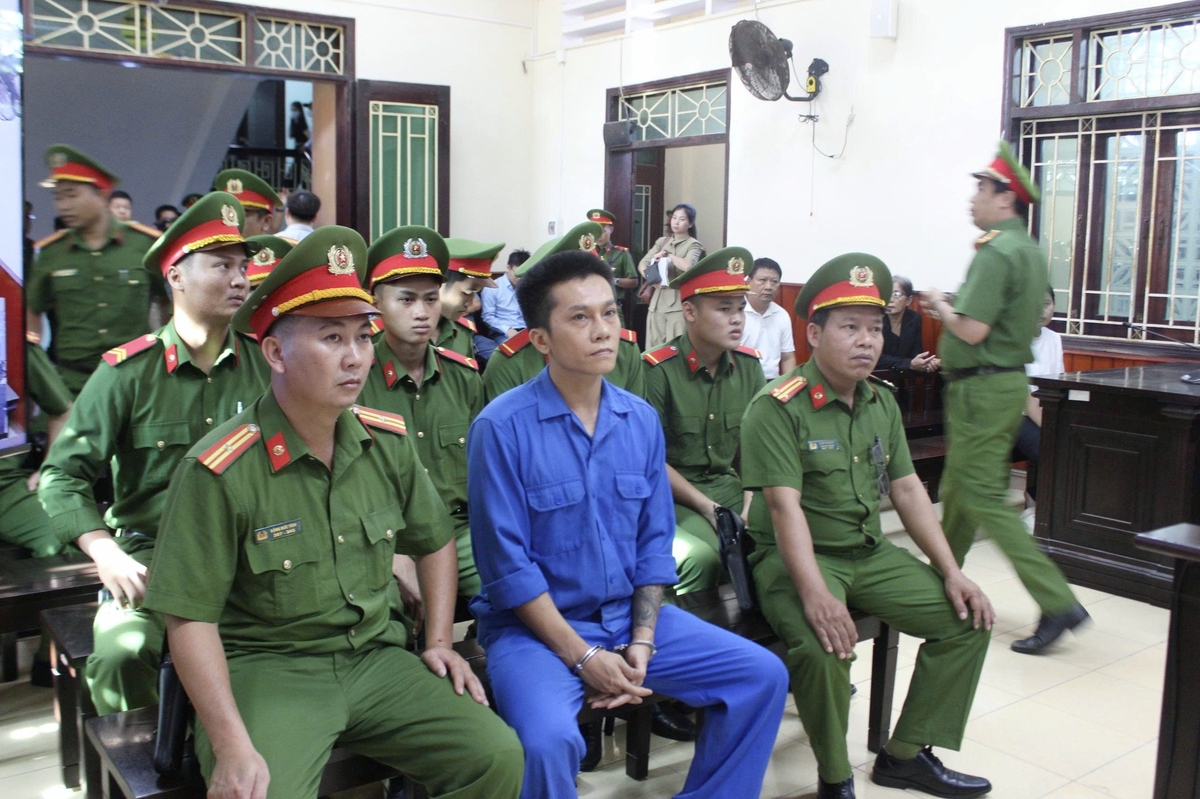 Đang xét xử giang hồ Tài "đen" cùng đồng bọn trong vụ cướp ngân hàng tại Gia Lai