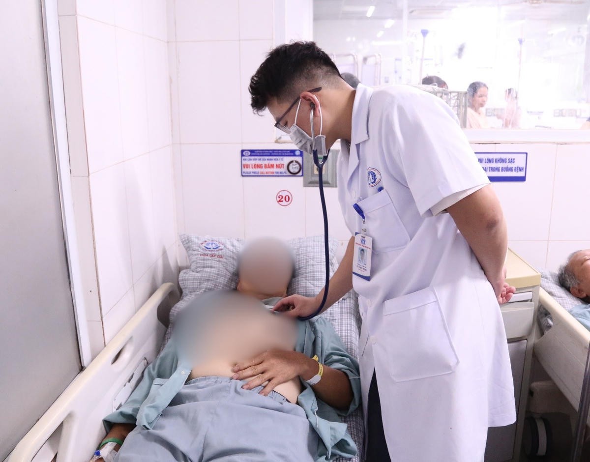 Nắng nóng kéo dài làm tăng nguy cơ sốc nhiệt