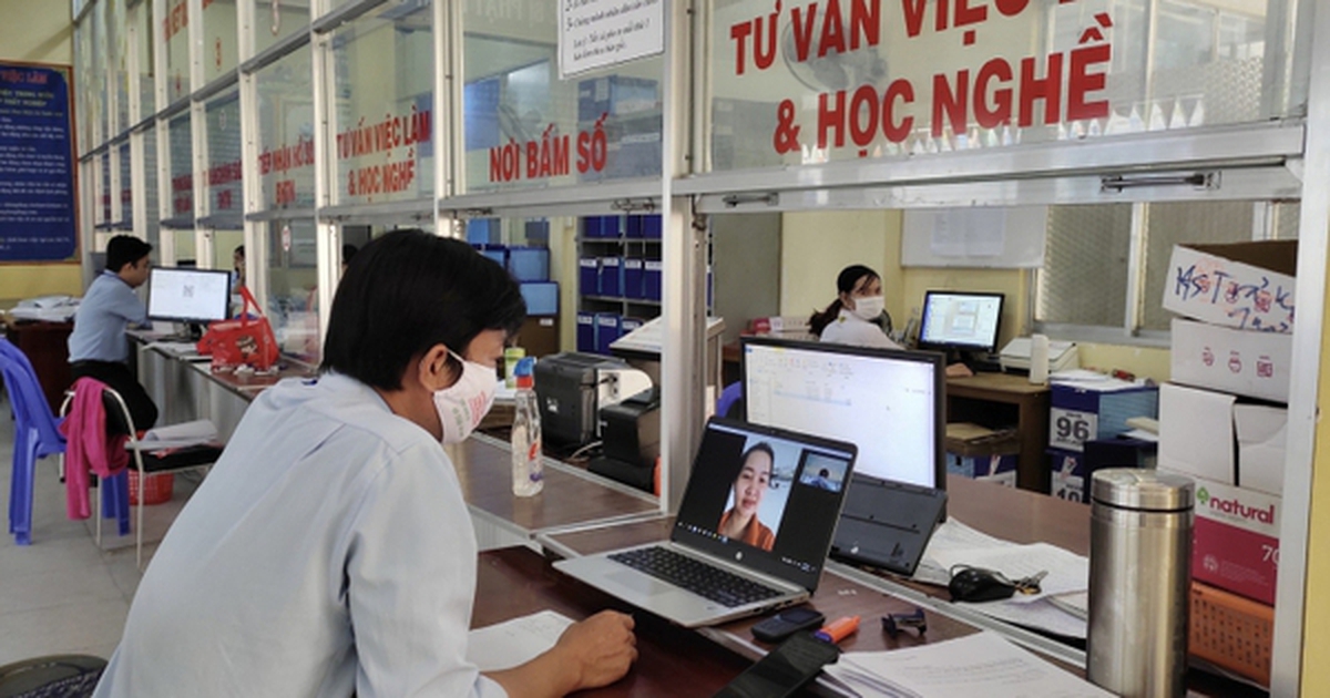 Gần 275.000 người nhận BHXH một lần