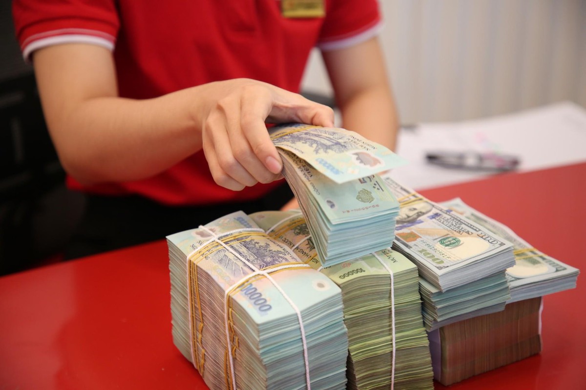 Lãi suất tiết kiệm ngày 28/5: Lãi suất Agribank, Vietcombank, BIDV, Sacombank, HDBank...cao nhất là bao nhiêu?