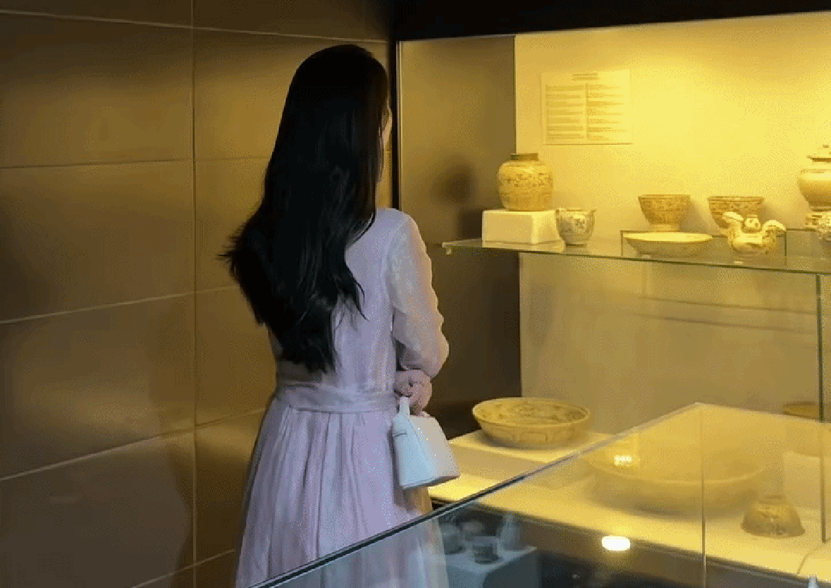 Ở Việt Nam có 1 mỹ nhân vừa xuất hiện đã nhận bão “gạch đá” nhưng nói về đẹp thì không ai chê nổi