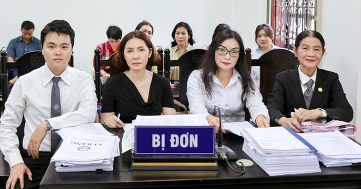 Tạm dừng phiên tòa ly hôn 1.200 tỉ để làm rõ việc Bộ Công an khám xét chuỗi cơ sở nha khoa