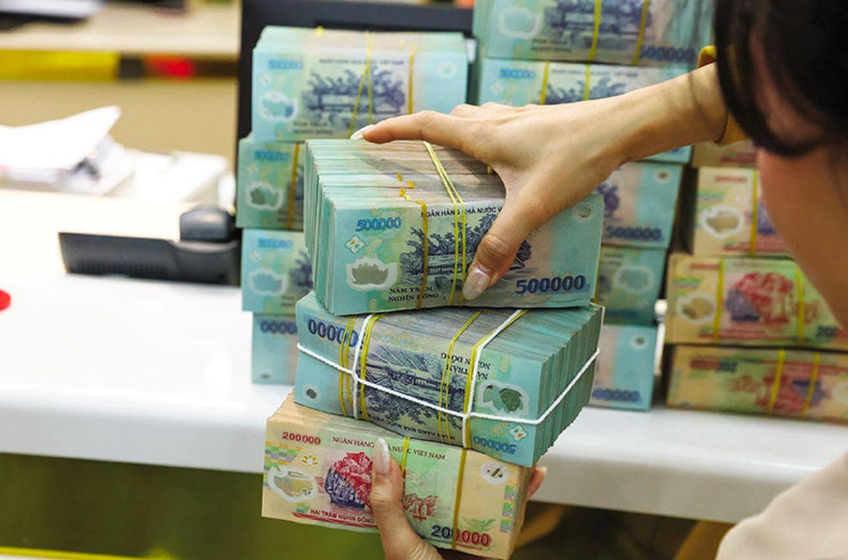 Lãi suất tiết kiệm 30/5: Bảng lãi suất Agribank, Vietcombank, BIDV, VietinBank, Sacombank, HDBank... mới nhất