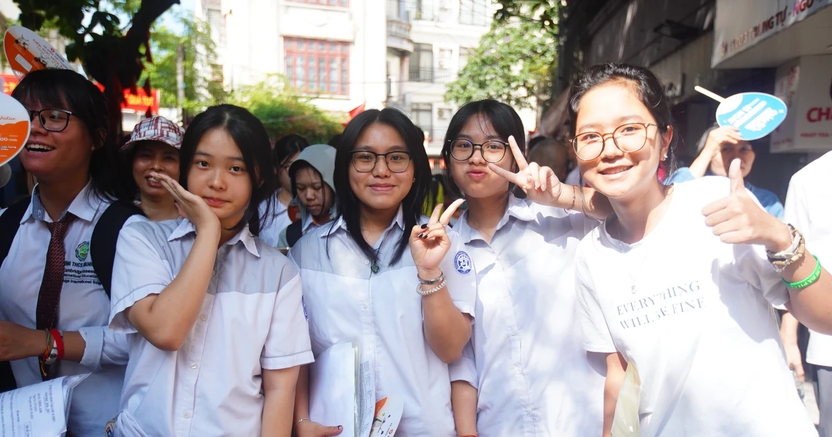 Đề Ngoại ngữ gây thử thách, thí sinh vẫn tự tin đạt điểm 9