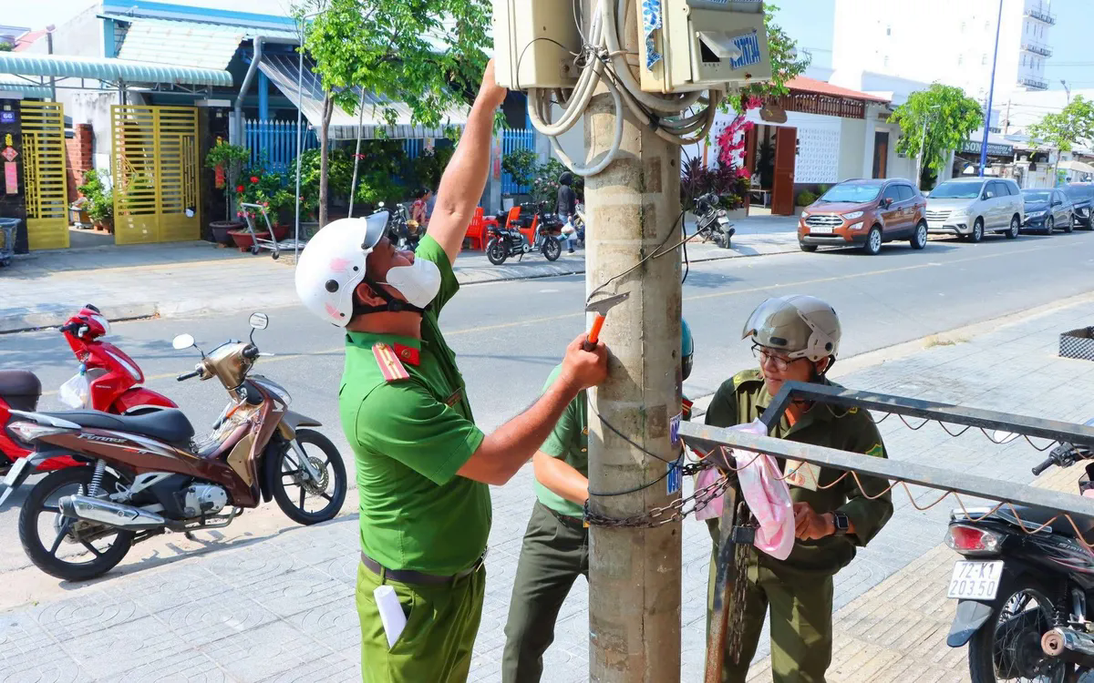 TP Hồ Chí Minh mở chiến dịch 45 ngày xóa quảng cáo bẩn, truy tín dụng đen