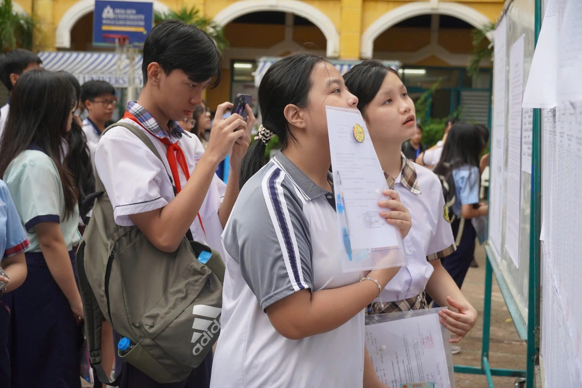10 trường có tỷ lệ "chọi" vào lớp 10 cao nhất tại TP.HCM năm 2026