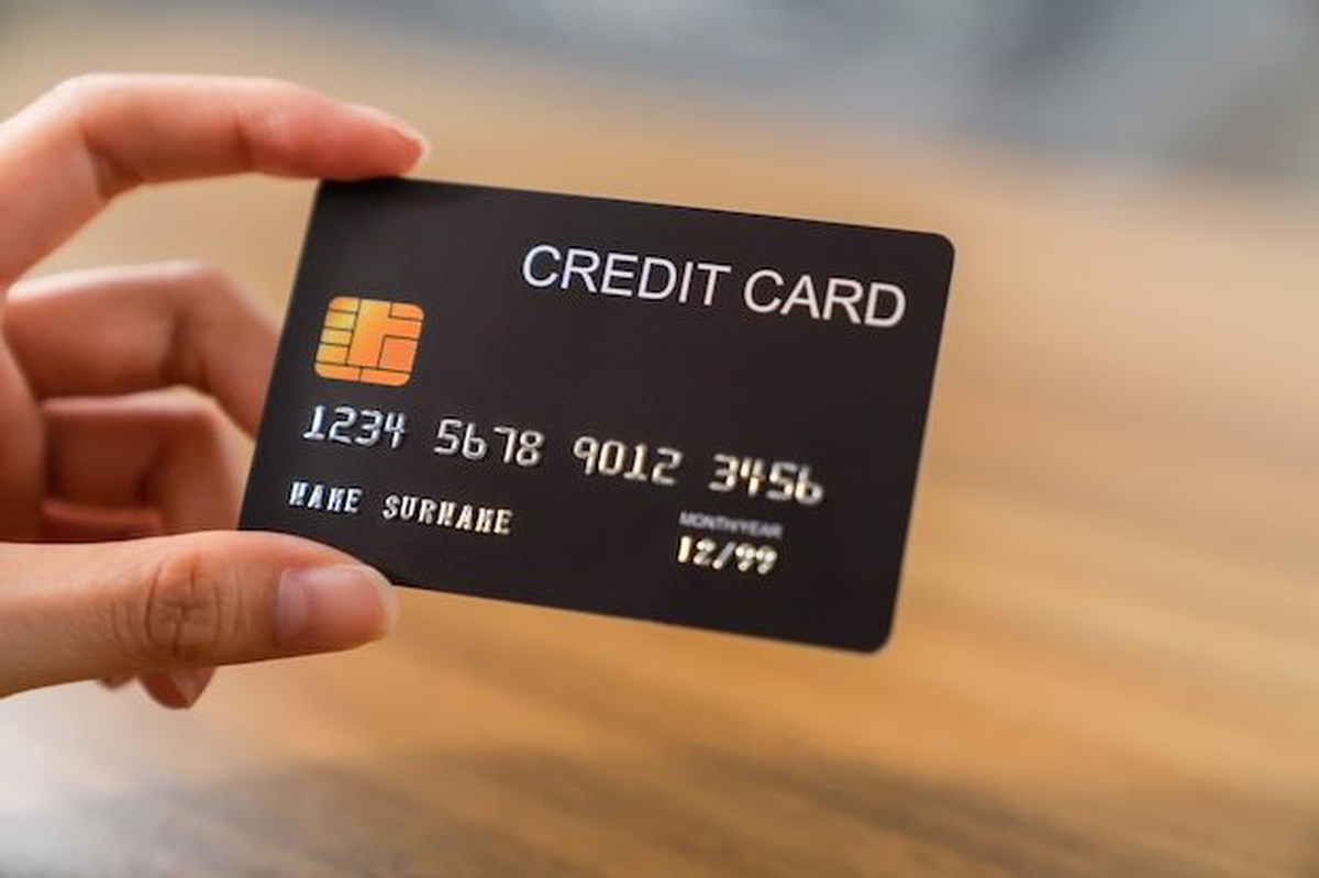 Rút tiền mặt 5,3 tỷ đồng nhưng tài khoản trừ 7,2 tỷ: Phát hiện đường dây chiếm đoạt tiền thẻ tín dụng