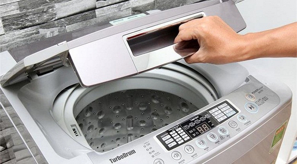 Máy giặt dùng xong nên mở nắp hay đóng nắp? Giật mình biết đáp án