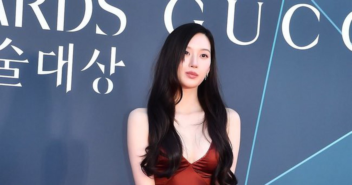 Mỹ nhân đẹp nhất Baeksang 2026 đây rồi: Visual sáng hơn cả mặt trời giữa trưa, body mướt mượt không ai cưỡng nổi